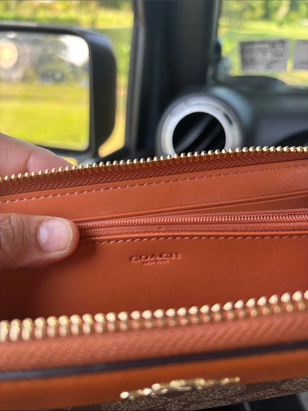 Coach continental zip